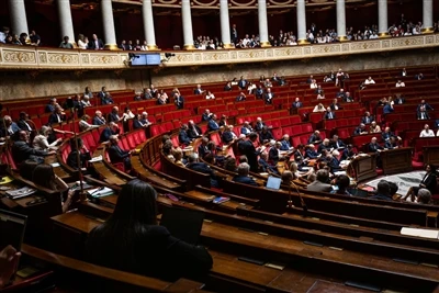 Η Γαλλική Γερουσία αποκλείει την απαγόρευση των ανανεώσιμων πηγών ενέργειας, ...
