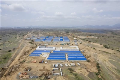 Η United Solar ολοκληρώνει το έργο πολυπυριτίου 100.000 τόνων στο Ομάν – το μ...